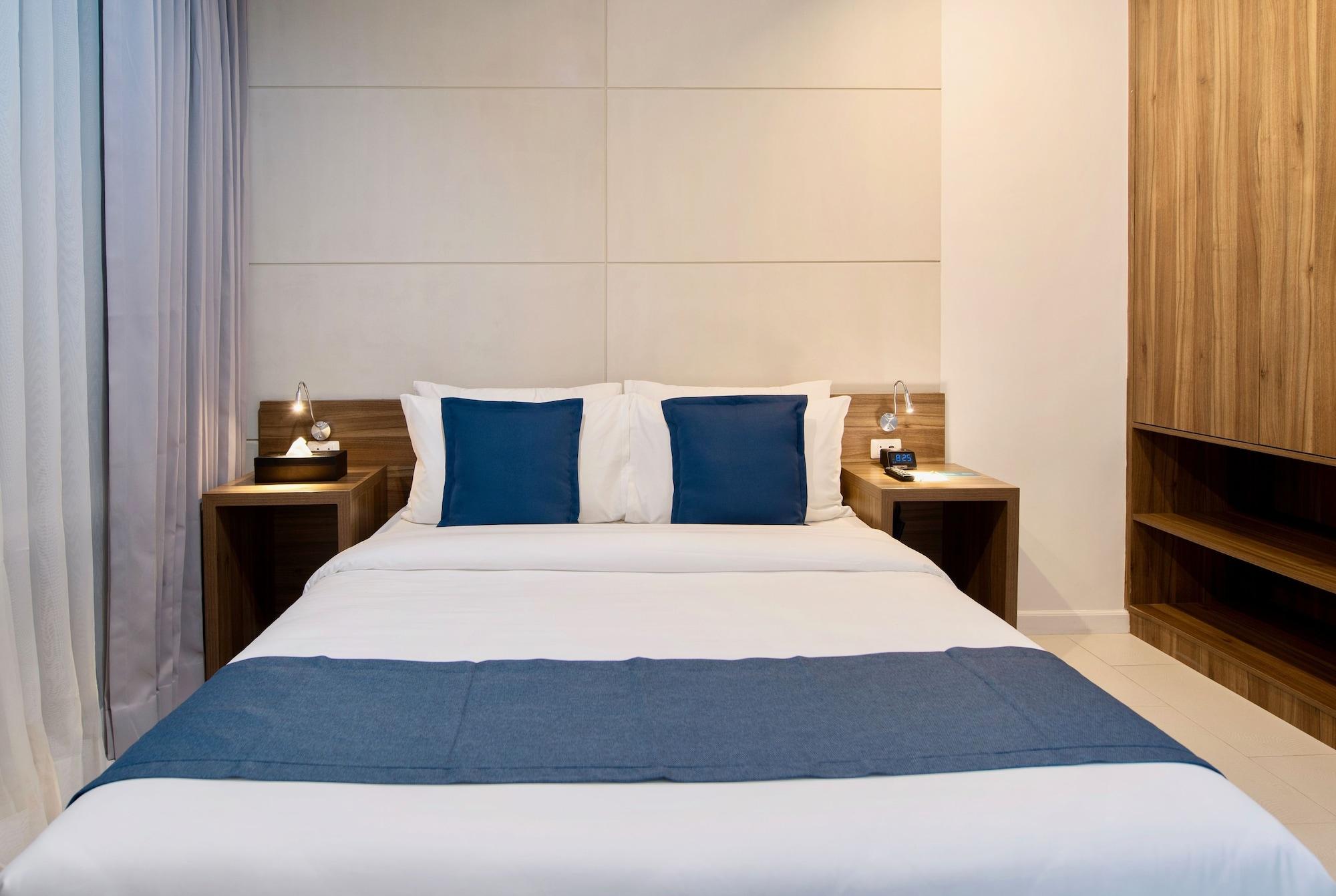 The Sphere Serviced Residences Managed By Hii Makati City Exteriér fotografie