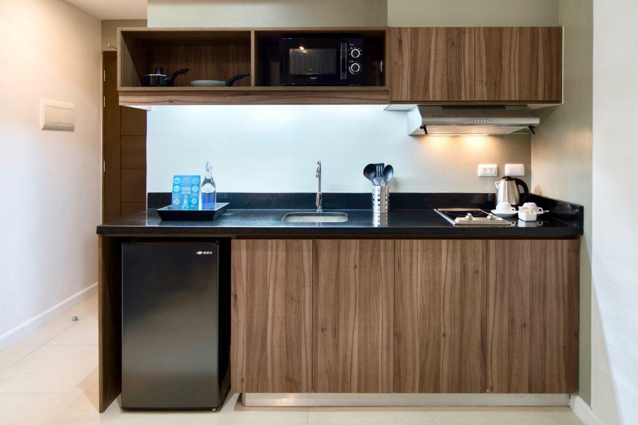 The Sphere Serviced Residences Managed By Hii Makati City Exteriér fotografie